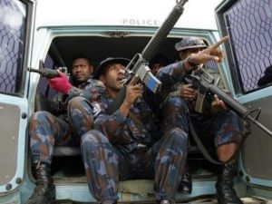 توقيف افراد طائفة اكلة للحوم البشر في بابوازيا غينيا الجديدة 