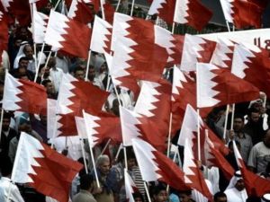 الاف المتظاهرين يطالبون باصلاحات في البحرين 