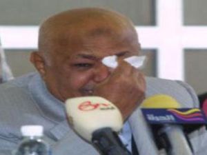 باسندوة يجهش بالبكاء