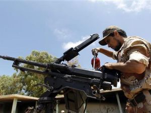 معارض ليبي مسلح في بنغازي 
