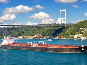 The first floating car park will service approximately 400 vehicles and will cost $12 million (Shutterstock)