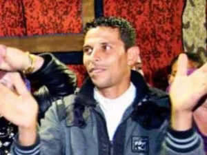 احتجزت منوبية البوعزيزي يوم الجمعة الماضي بتهمة سب موظف 