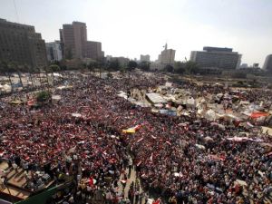 حشود في ميدان التحرير