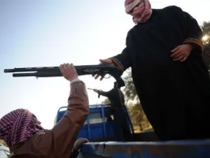 المعارضة تدعو دمشق الى "العصيان " 
