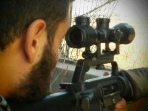 رشقات رشاشة في وسط دمشق واستمرار الاشتباكات 