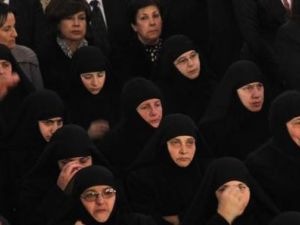 راهبات اثناء قداس في دمشق
