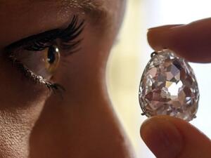 Of course if you are rich enough to fall in love with a luxury product you will pay any price, but not if you are an investor