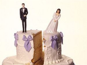 A 31-year-old Egyptian woman that works as an Arabic language teacher filed for divorce in Cairo. The duo had numerous disagreements over the course of eight months about President Mohamed Morsi. (File photo Al Bawaba) 