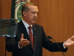 رئيس الوزراء التركي رجب طيب اردوغان في مقر الجامعة العربية في القاهرة