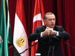 رئيس الوزراء التركي رجب طيب اردوغان يتحدث في جامعة القاهرة