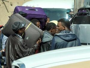 عمال اجانب مخالفون لنظام الاقامة يستعدون لترحيلهم من السعودية
