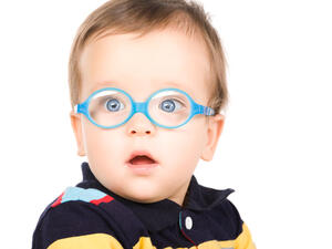 7 نصائح لتفادي ضعف نظر طفلك