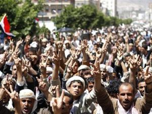 متظاهرون في صنعاء