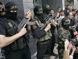  مسلحون من حركة الجهاد الاسلامي يعقدون مؤتمرا صحفيا في غزة
