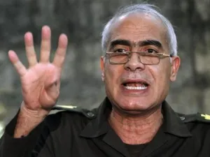اللواء ممدوح شاهين مساعد وزير الدفاع المصري للشؤون القانونية وعضو المجلس الاعلى للقوات المسلحة
