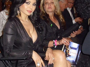 Haifa Wehbe dazzles with her striking knock-out black dress.