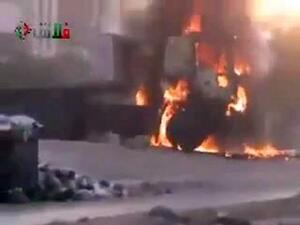 النيران تشتعل في احد احياء حماة