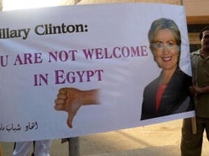 Hillary Clinton: You're not welcome in Egypt