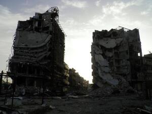 A handout picture released by Syria's opposition-run Shaam News Network shows destruction in the central city of Homs on April 7, 2013. (AFP PHOTO / HO / SHAAM NEWS NETWORK) 