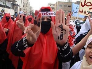 تظاهرة منددة بالنظام السوري في ادلب 
