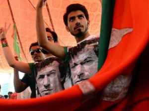 حزب عمران خان يفوز بفرعية كراتشي بعد الطعون بسبب عمليات تزوير

