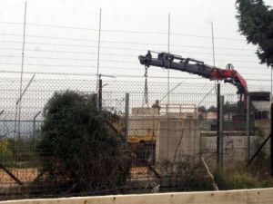 الحدود بين اسرائيل ولبنان عند بوابة فاطمة 
