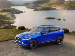 Jaguar unveiled its C-X17 Sports Crossover Concept at the Dubai International Motor Show 2013 (Courtesy of Automobiles Review)