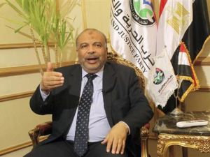 سعد الكتاتني رئيس حزب الحرية والعدالة الذراع السياسية لجماعة الإخوان المسلمين