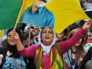 ظاهرة للاكراد في بلجيكا اعتراضا على الضربات الجوية التركية ضد الاكراد في العراق
