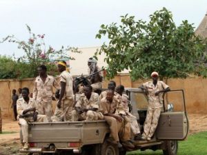 جنود سودانيون على متن شاحنة في جنوب كردفان، وسط السودان