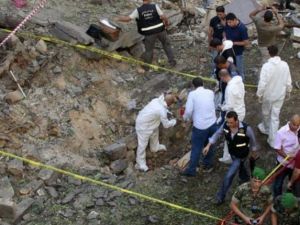 مقتل العميد وسام الحسن في تفجير بيروت  