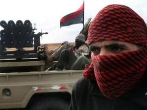 ثوار ليبيون قرب البريقة