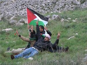 اسرائيل تمنع نشطاء فلسطينيين من اقامة قرية جديدة