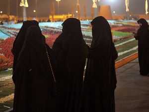 It seems even the Gulf states are getting strict with extra wife allowances...at least when it comes to residency permits. One wife too many for wife-residential permits, may be just as well if too many wives, much like too many cooks, spoil the broth or the 'Mlukhieh' (Arabic stew).