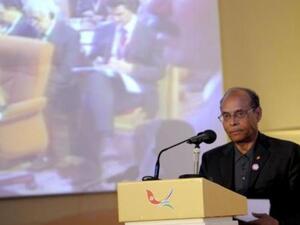 الرئيس التونسي المنصف المرزوقي يلقي كلمته امام المؤتمر