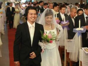 Leonardo Blancio and Ma. Dolores Leabres joined 64 other couples in a mass wedding in Dubai on the UAE National Day  (Photo: xpress/Francois Nel)