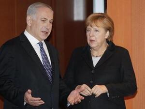 المستشارة الالمانية انجيلا ميركل مع بنيامين نتنياهو رئيس الوزراء الاسرائيلي في برلين 
