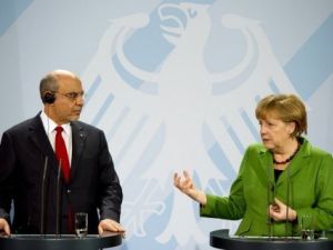  المستشارة الالمانية انغيلا ميركل ورئيس الوزراء التونسي حمادي الجبالي 