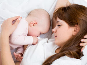 مضخة الحليب جهاز يستخدم لمساعدة المرضعات على استخراج حليب الثدي