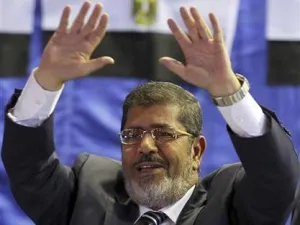 مرشح الاخوان المسلمين محمد مرسي
