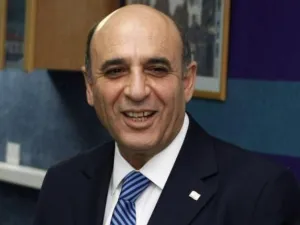 موفاز خسر امام ليفني عام 2008