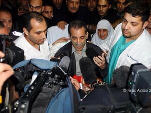 اضرب التاج عن الطعام في عام 2012 مرتين