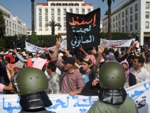 تظاهرة في فاس في 8 نيسان/ابريل دعت اليها حركة شباب 20 فبراير
