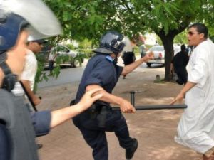 اشتباكات بين الشرطة المغربية ومتظاهرين في الرباط 
