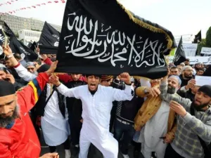 زعيم السلفية الجهادية بتونس يندد بترحيل سلفيين مغربيين 