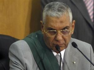 القاضي محمود كامل الرشيدي اثناء جلسة محاكمة الرئيس المصري السابق محمد حسني مبارك 
