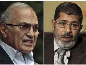 مرسي يترقب إعلانه رئيسا وحملة شفيق تؤكد فوز مرشحها
