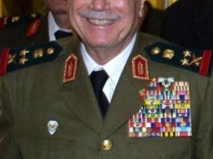 وزير الدفاع السوري الاسبق مصطفى طلاس