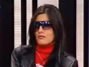 السيدة لاترى في المتعة حراما وانما زواجا عاديا