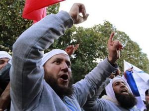 انصار حزب النهضة في تونس يوم السبت
